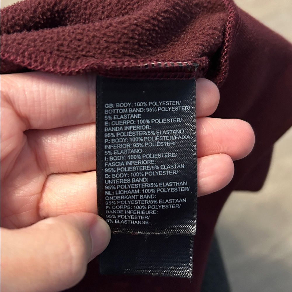 The North Face Maroon Zip-Up jacket - Picture 4 of 5